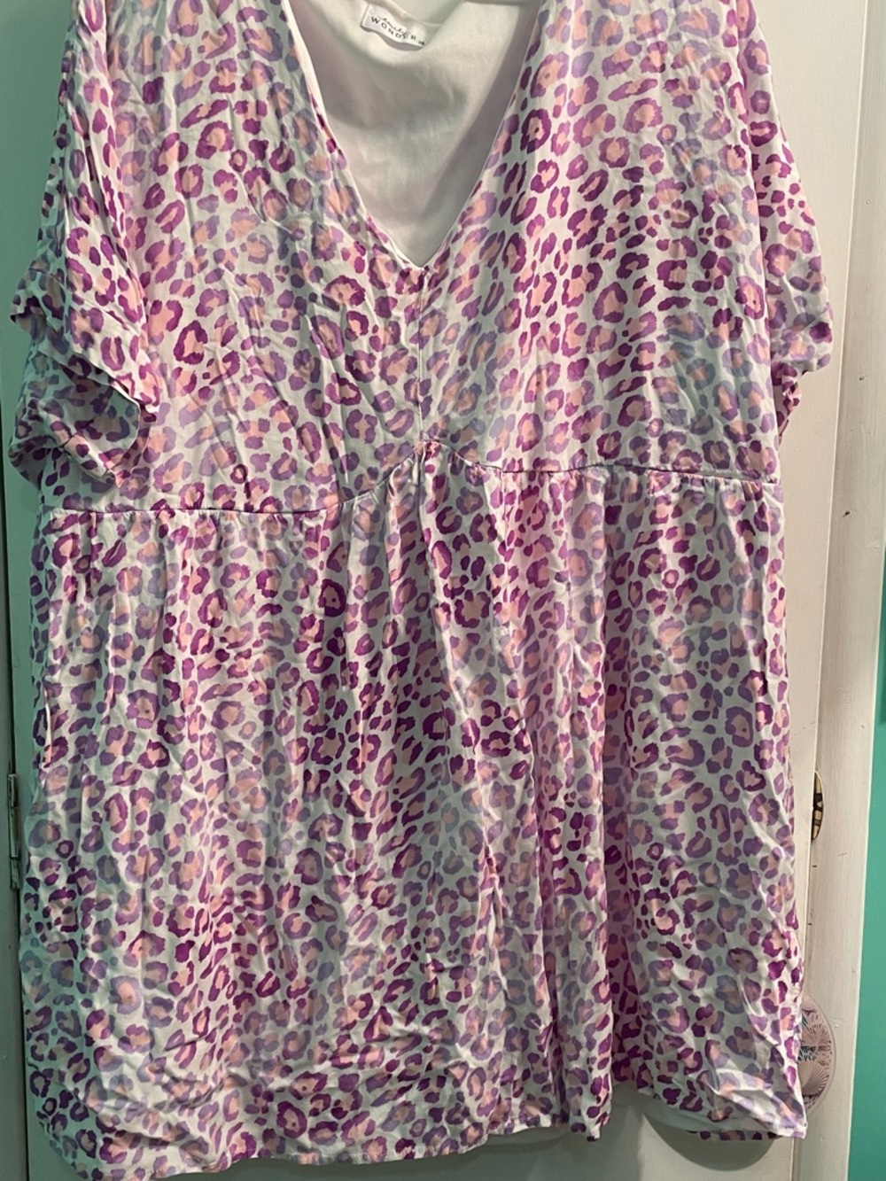 Vibrant Leopard Print V-Neck Tunic - Purple